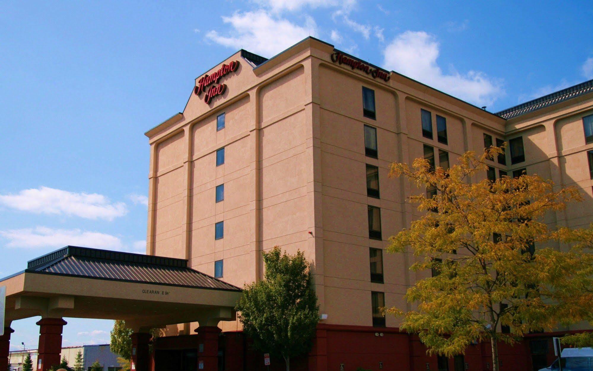 Hampton Inn Boston Logan Airport Ревере Екстер'єр фото